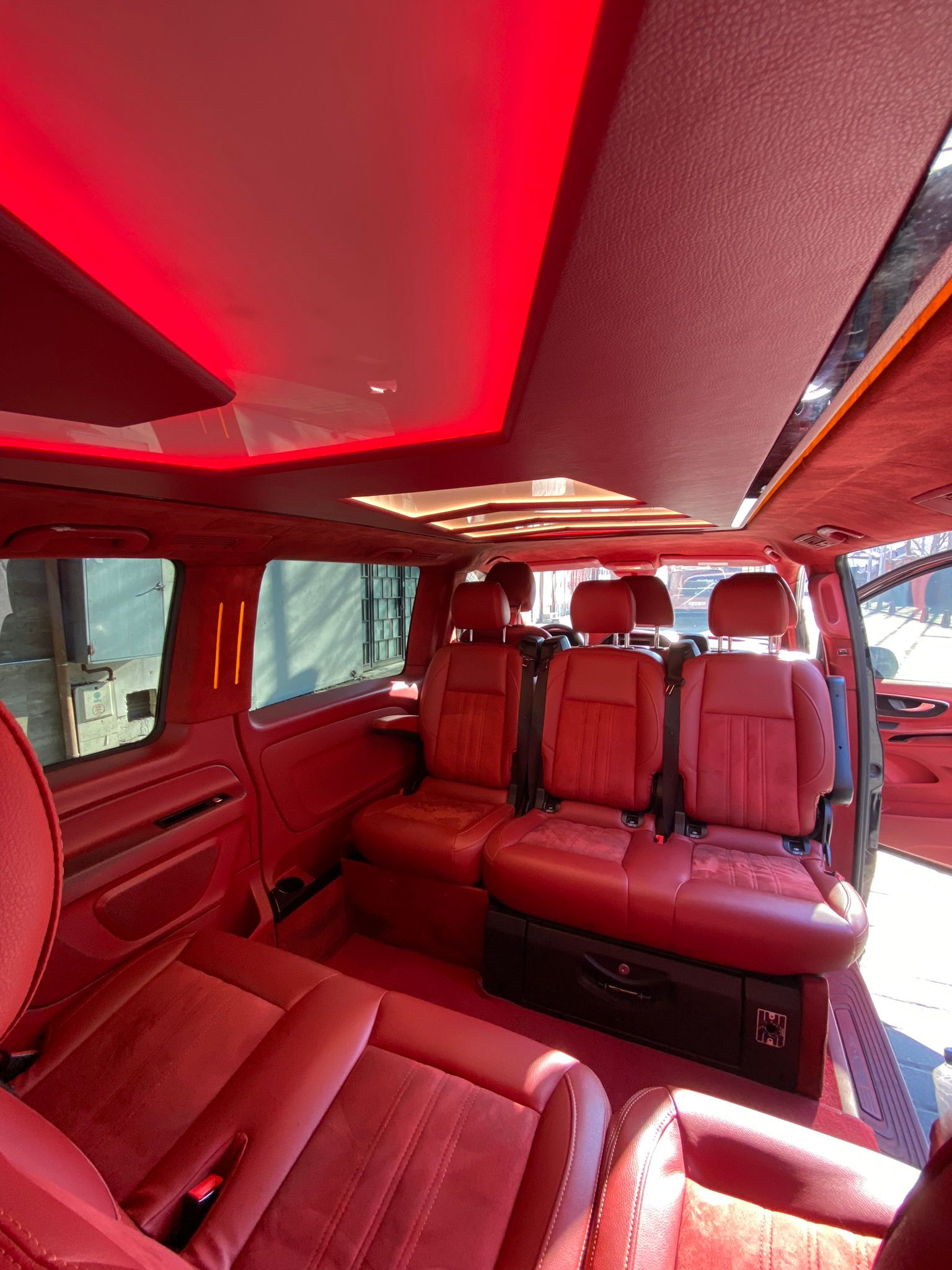 VIP Mercedes VITO &amp;amp; VW Transporter Private